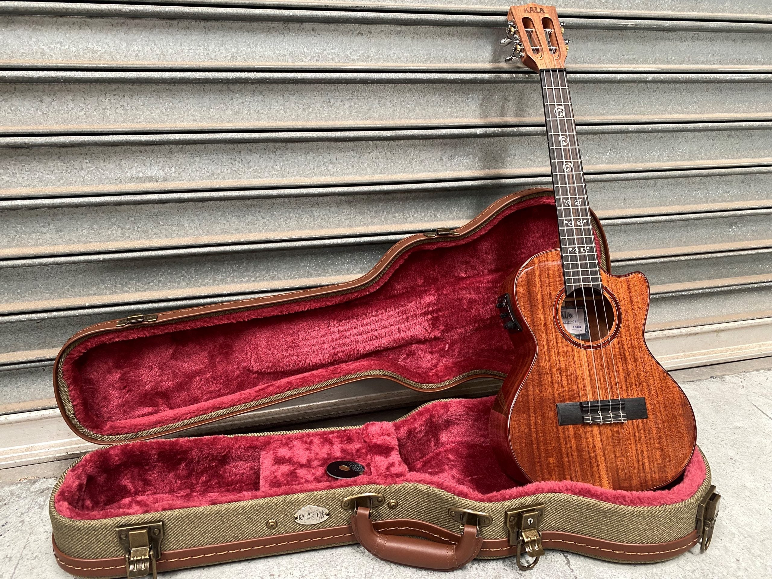 KA-SAB-T-CE Kala tenor ELECTIC ukulele is made entirely of Solid Australian Blackwood, sustainably harvested from the Otway ranges and available exclusively in Australia. UKULELE TRADING CO AUSTRALIA