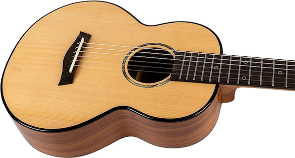 Flight GUT850 Guitarlele with solid spruce top and acacia body