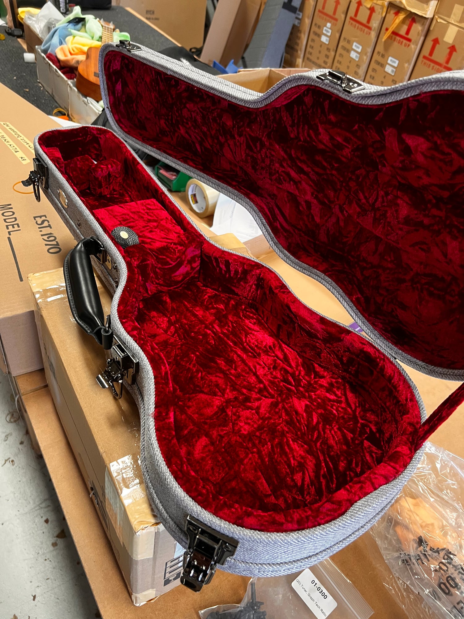 Revelator Tenor official Gray Tweed Archtop Hard Case. Now available in Australia. Premium impact protection &amp; classic style GTT-AT Ukulele Trading Co Australia 