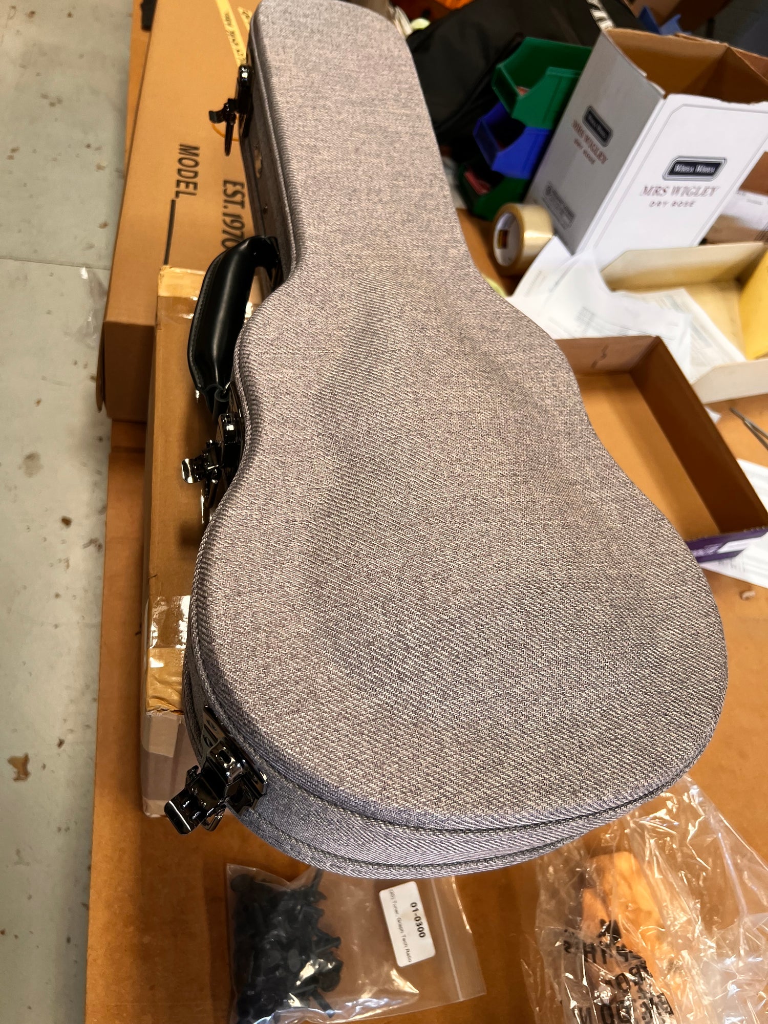 Revelator Tenor official Gray Tweed Archtop Hard Case. Now available in Australia. Premium impact protection &amp; classic style GTT-AT Ukulele Trading Co Australia 